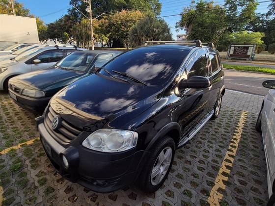 VOLKSWAGEN CROSSFOX 1.6 MI FLEX 8V 4P MANUAL VOLKSWAGEN CROSSFOX 1.6 MI FLEX 8V 4P MANUAL